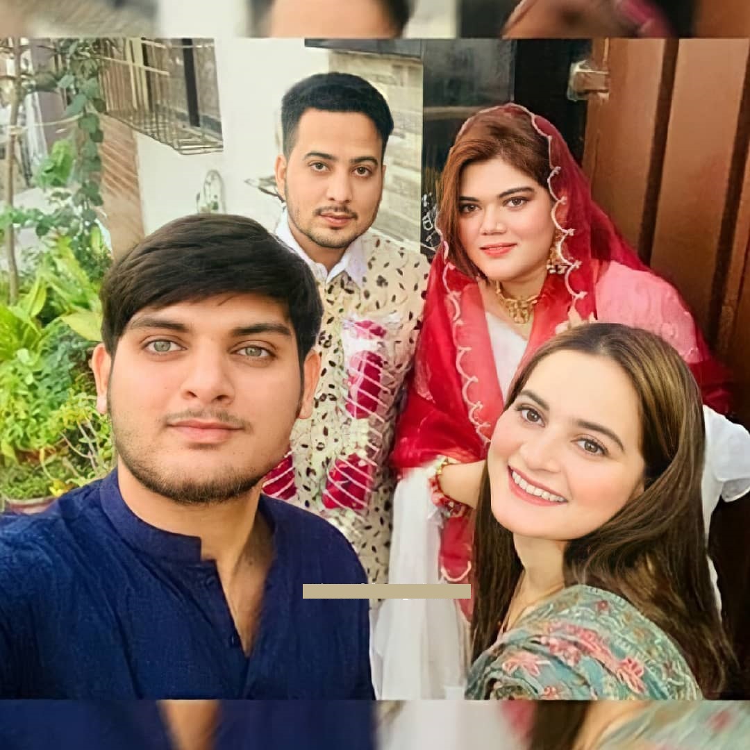 Aiman Khan Spotted at the Wedding of her Cousin with her Family