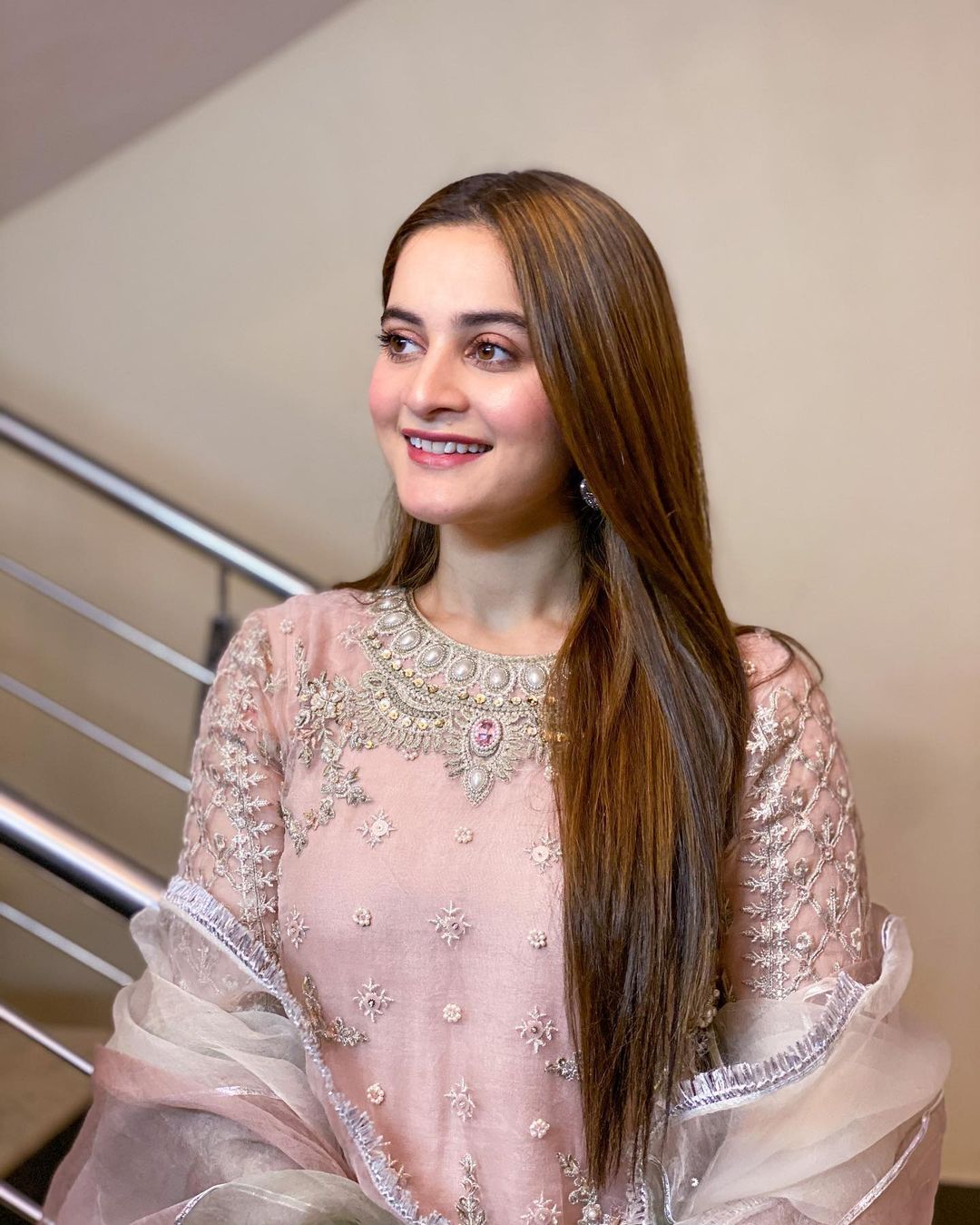 Aiman Khan is Looking Extremely Gorgeous in her Latest Pictures