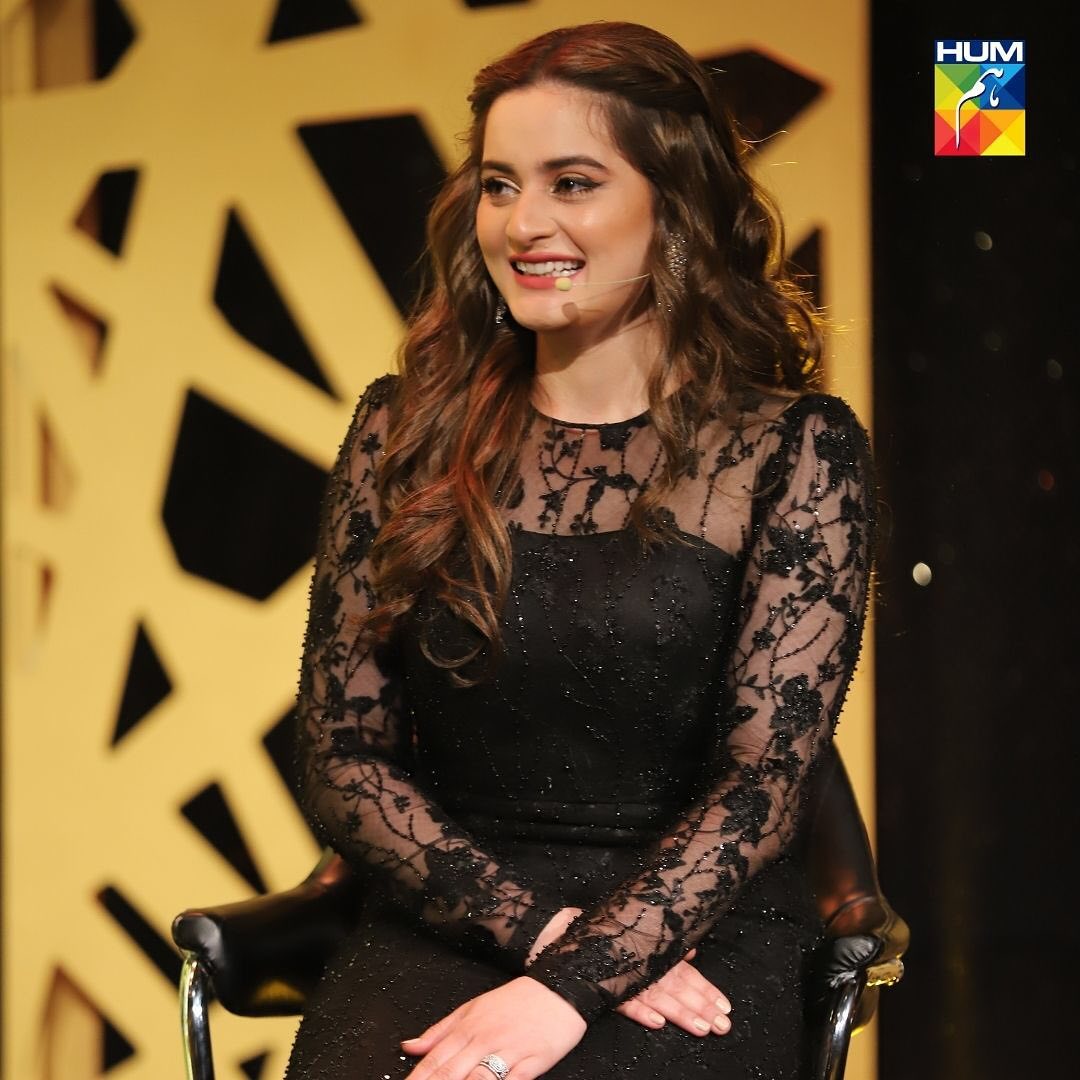 Aiman Khan Won the Most Followed Celebrity in Pakistan Award by Hum Social Media Awards