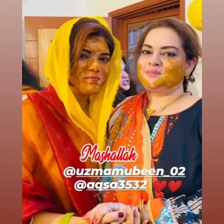 Beautiful Clicks of Aiman and Minal at a Family Mehndi