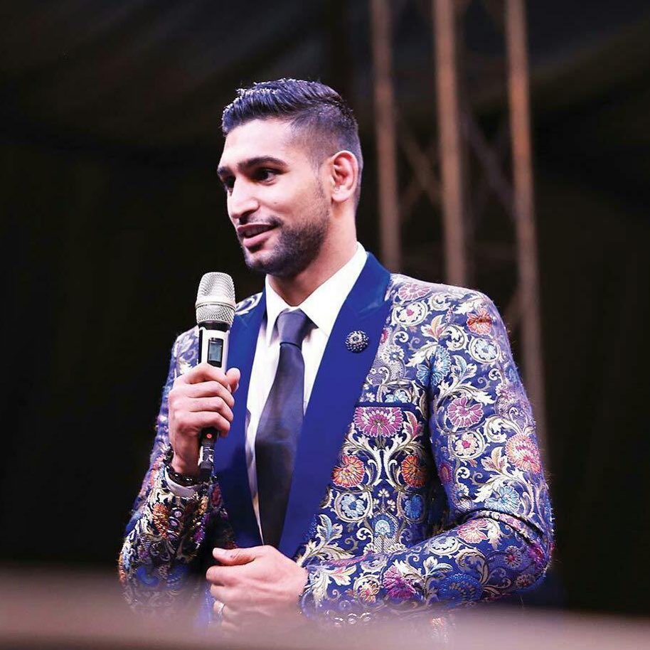 Amir Khan Hints About Joining Politics