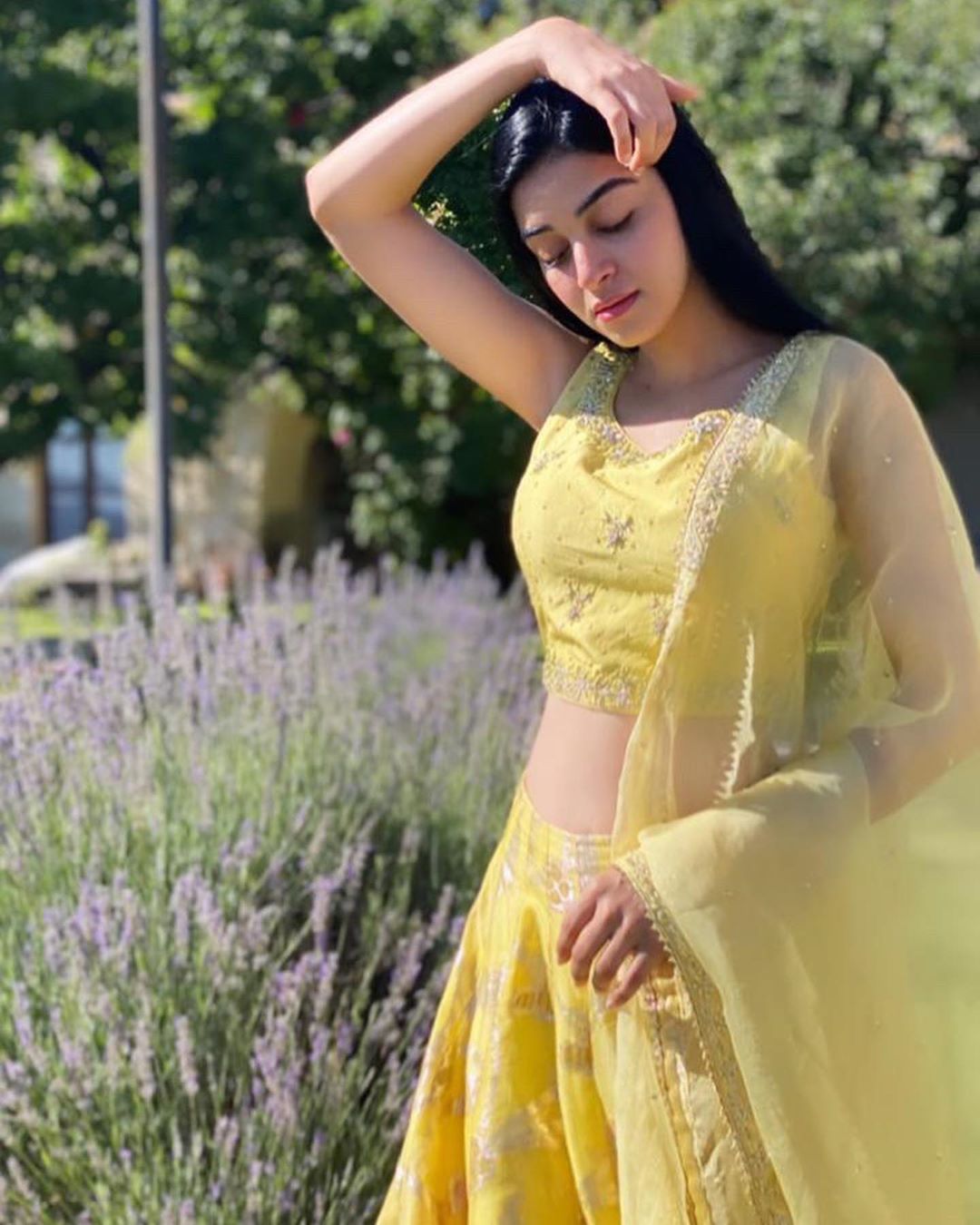 Actress Anmol Baloch is Looking Stunning in this Beautiful Yellow Dress