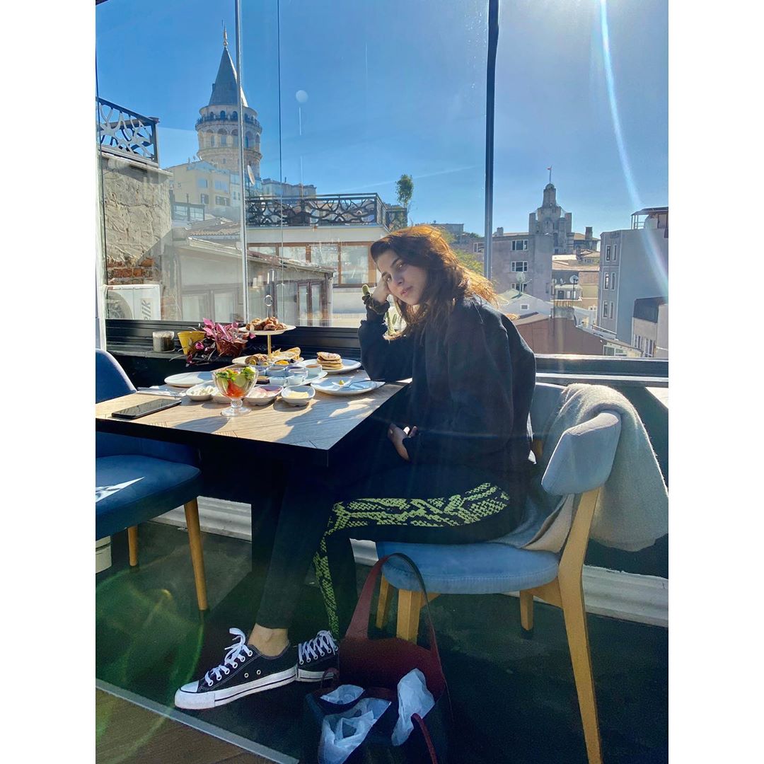 Actress Areeba Habib Beautiful Pictures from Her Trip to Turkey