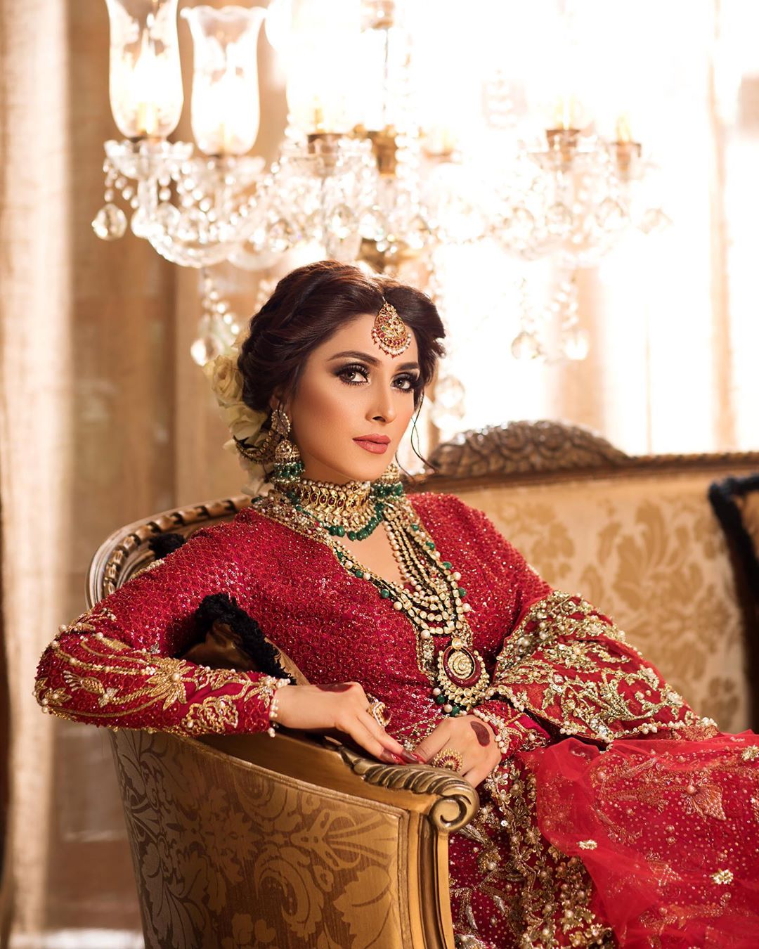 Beautiful Ayeza Khan Latest Bridal Shoot for Hifsa Khan Salon