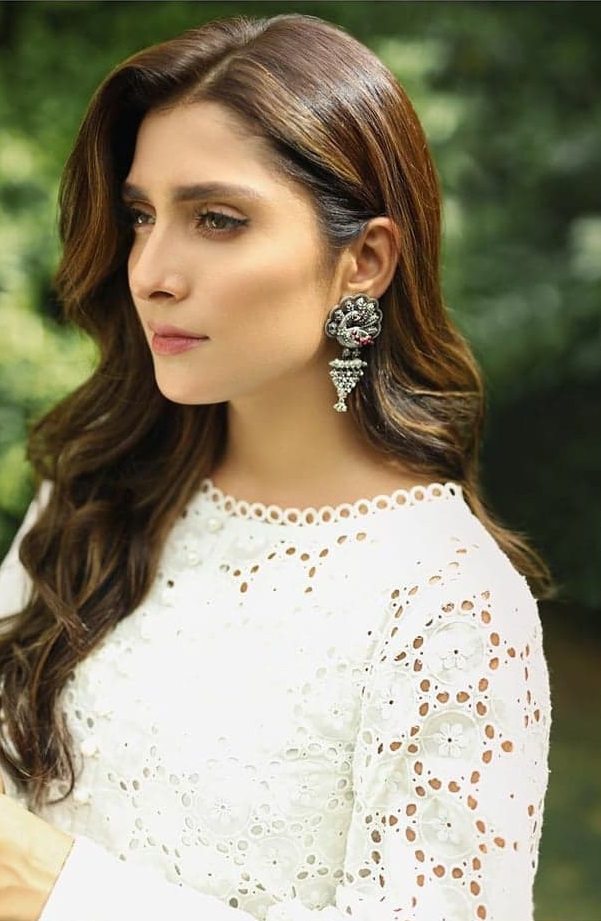 Ayeza Khan Shared Her Beauty Secret And Public Can't Stand It