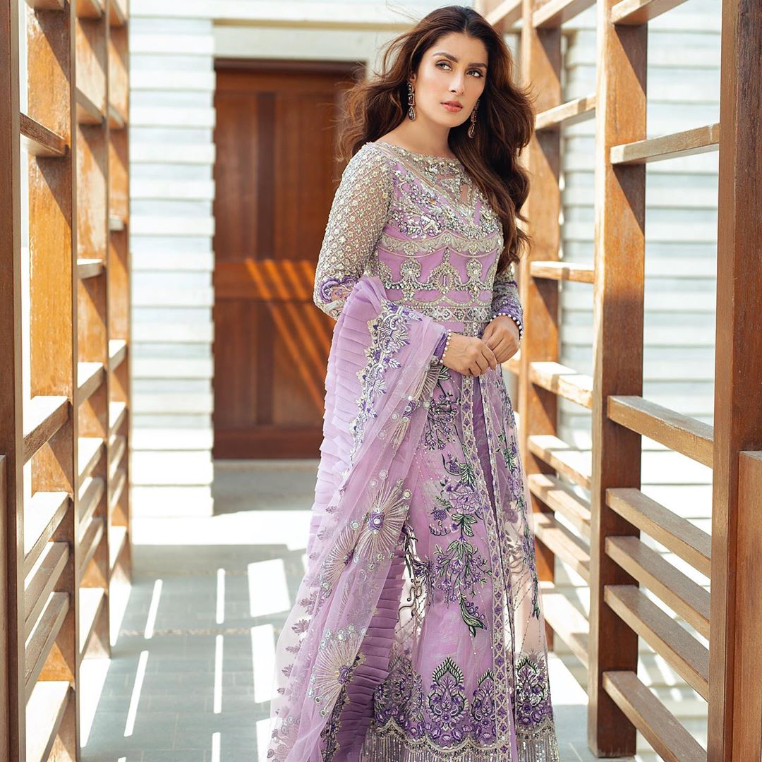 Ayeza Khan is Looking Stuning in this Beautiful Purple Outfit