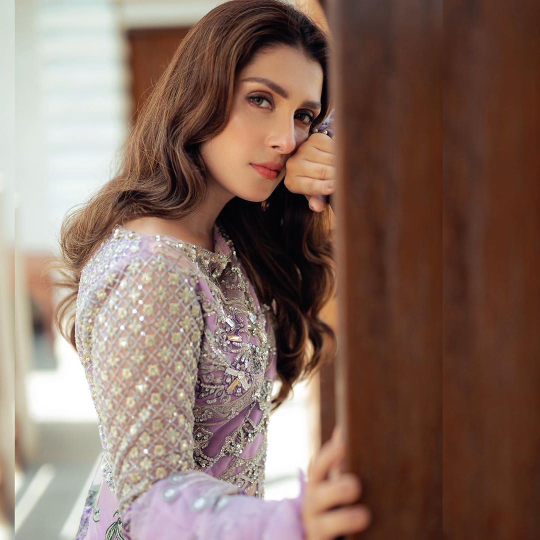 Ayeza Khan is Looking Stuning in this Beautiful Purple Outfit