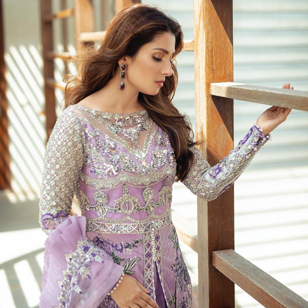 Ayeza Khan is Looking Stuning in this Beautiful Purple Outfit