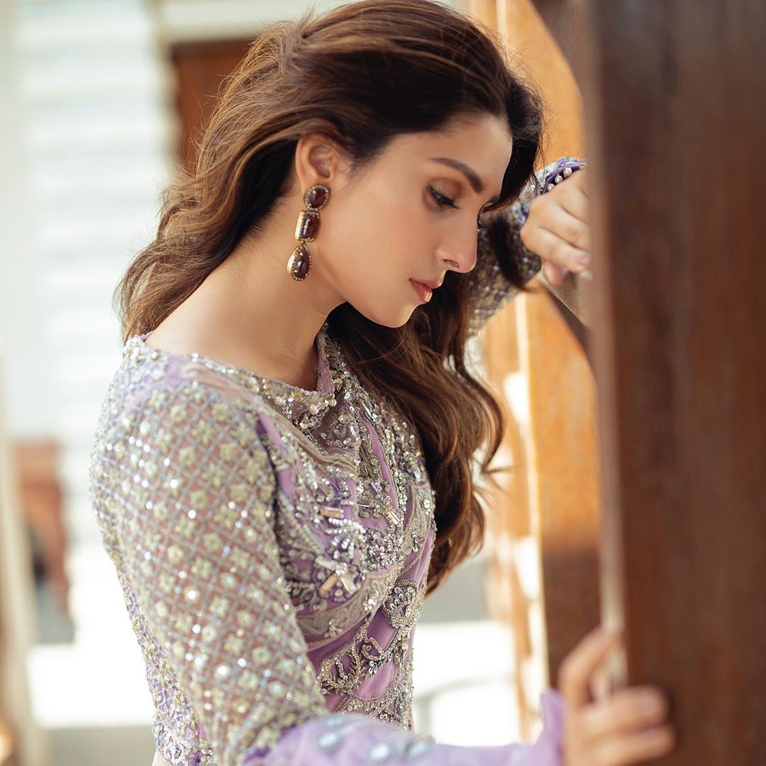 Ayeza Khan is Looking Stuning in this Beautiful Purple Outfit