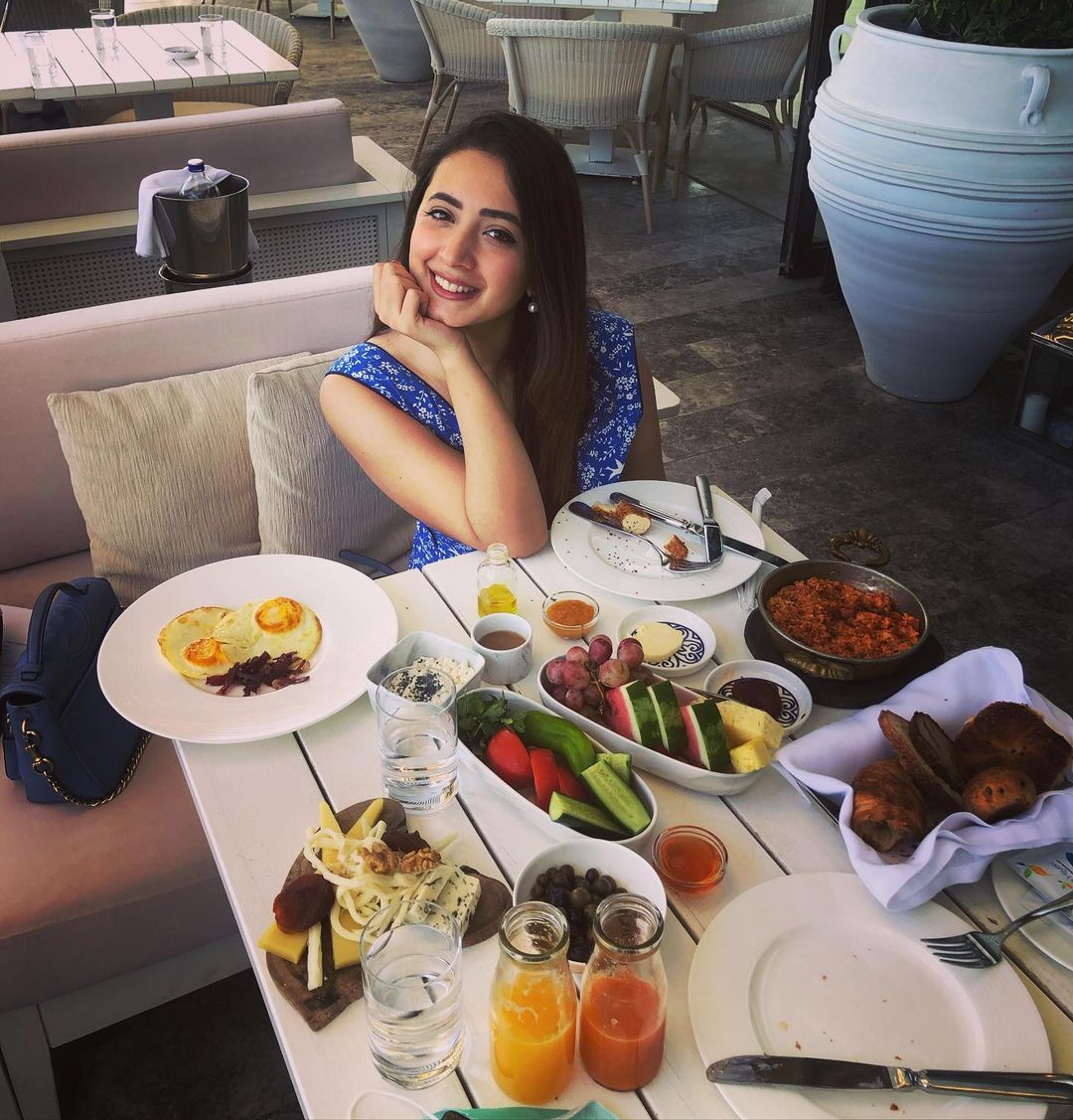 Pakistani Celebrities Enjoying Vacations in Turkey - Beautiful Pictures