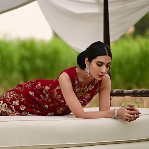 Eman Suleman Looks Gorgeous In Latest Shoot