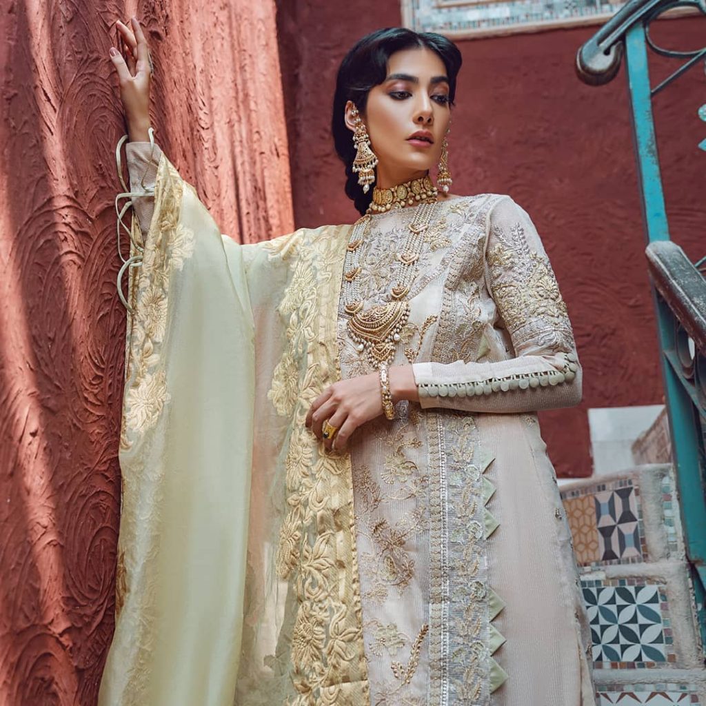 Gorgeous Eman Suleman Featured In Kinaar Festive Collection 