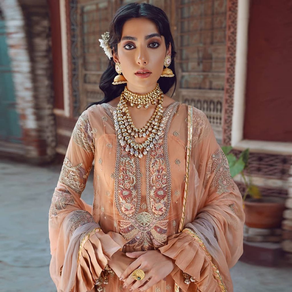 Gorgeous Eman Suleman Featured In Kinaar Festive Collection 