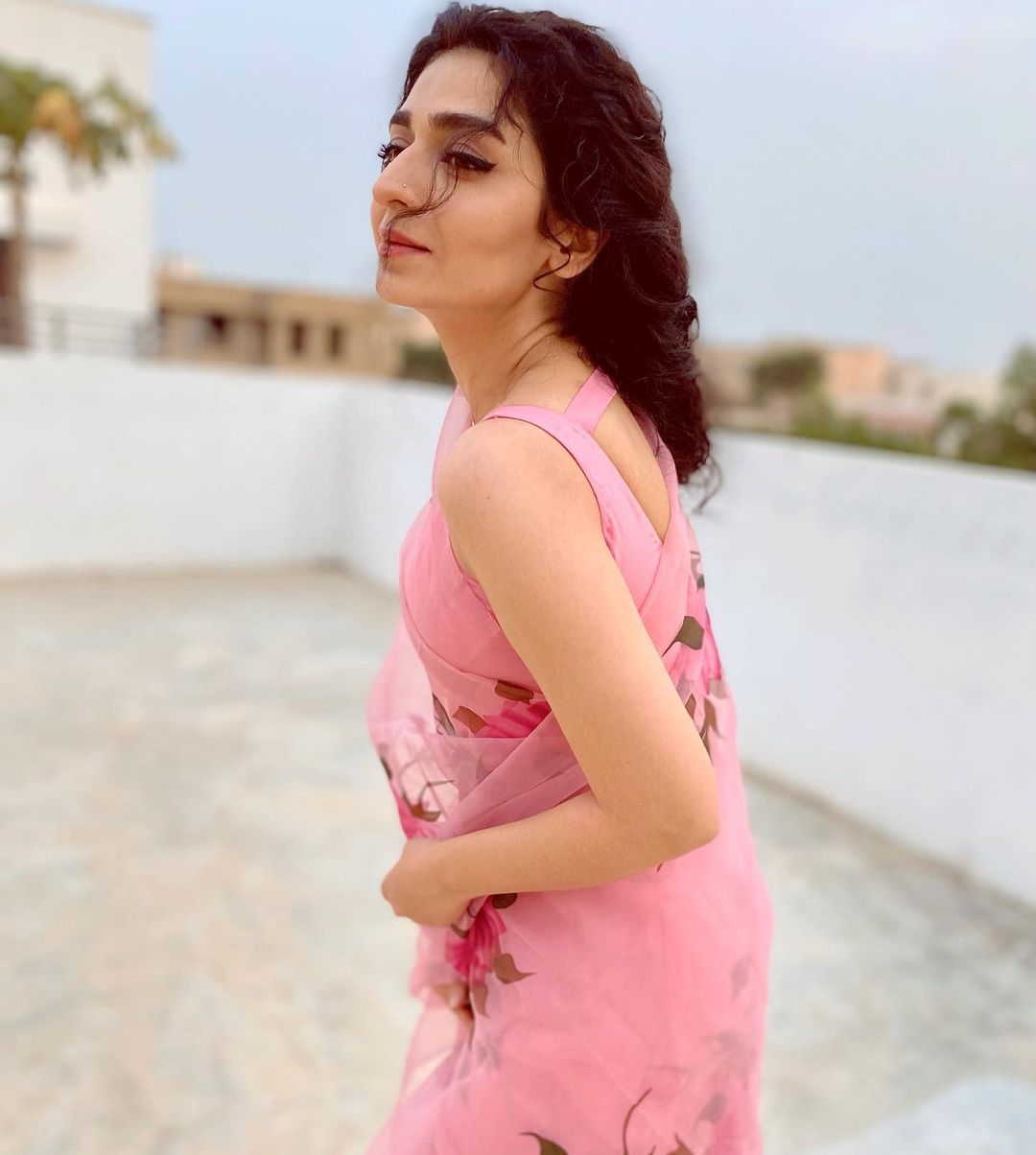 Actress Hajra Yamin Latest Beautiful Photos from her Instagram