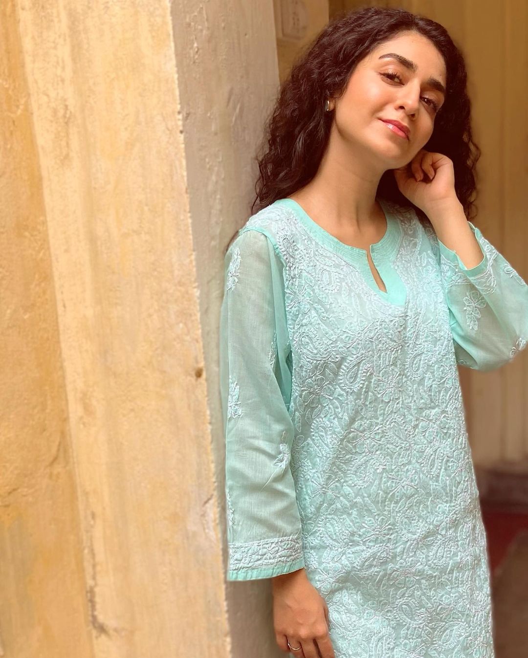 Actress Hajra Yamin Latest Beautiful Photos from her Instagram
