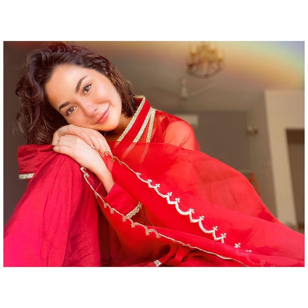 Hania Aamir Makes Us Fall In Love With Her Latest Cover