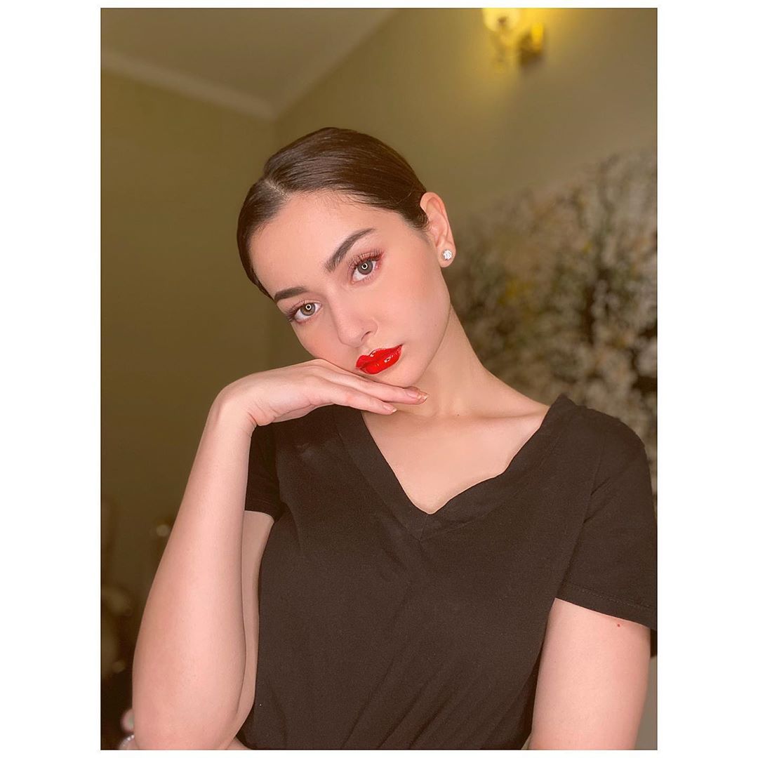 Hania Aamir Facing Some Serious Criticism After Her Latest Pictures ...