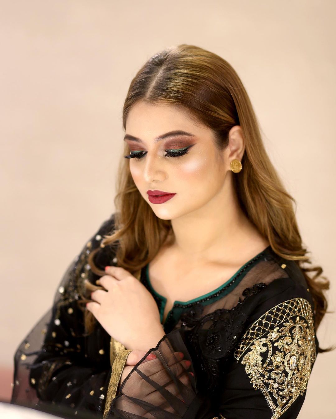 Faysal Qureshi’s Elder Daughter Hanish Qureshi Latest Pictures