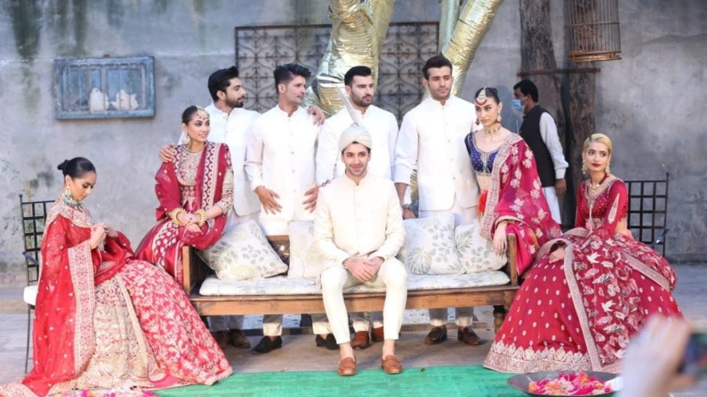 Hussain Rehars Solo Show Is Bringing All The Colors Of Shaadi Season 24