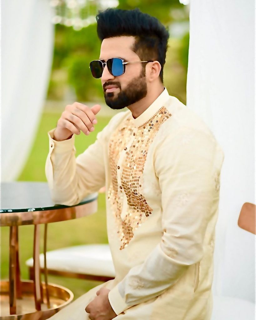 Is Falak Shabir All Set To Make His Acting Debut