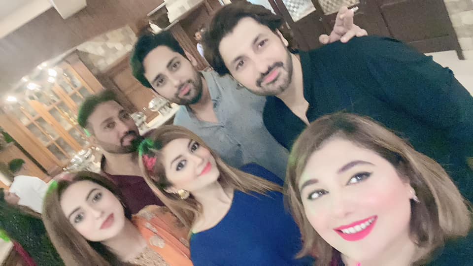 Showbiz Celebrities Spotted at Javeria Saud House for Dinner Party