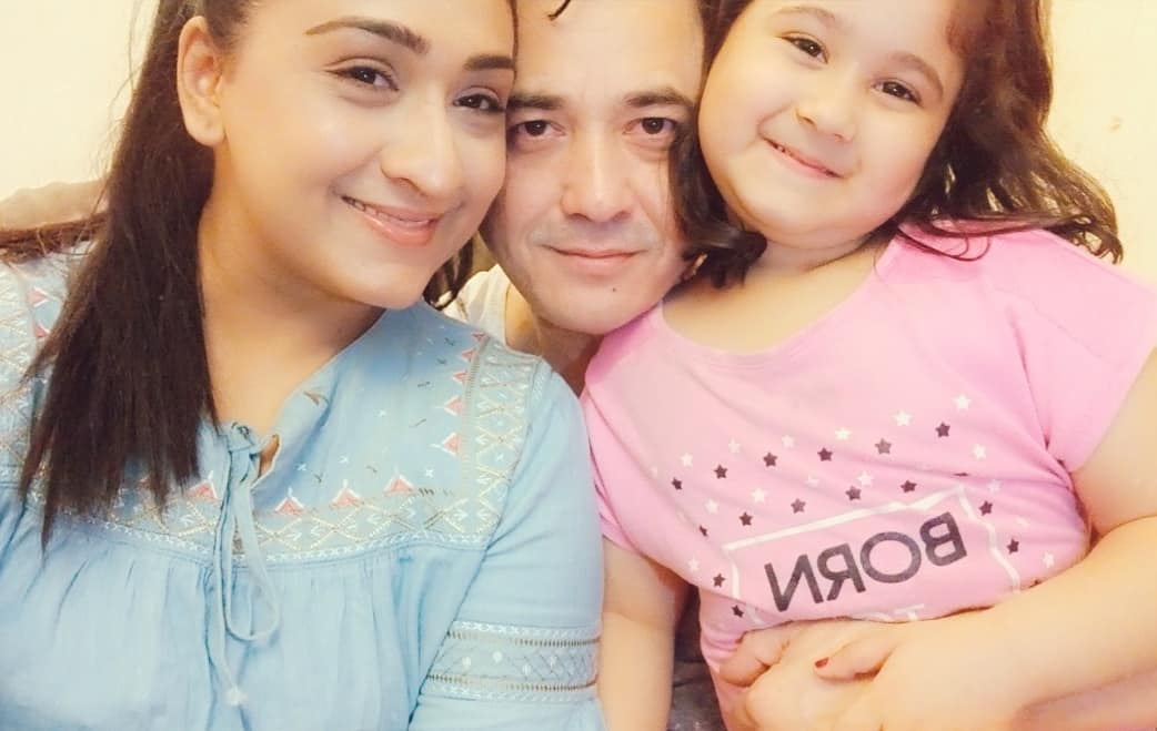 Actress Madiha Rizvi Latest Pictures with her Cute Daughters