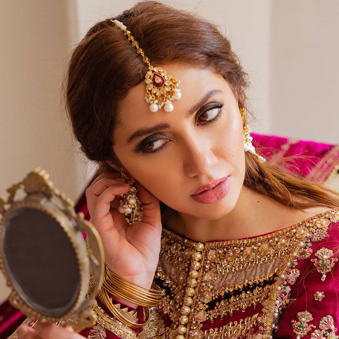 Latest Bridal Shoot of Beautiful Mahira Khan for Mohsin Naveed Ranjha