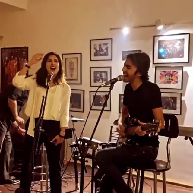 Mehwish Hayat Enjoys Singing Chhalawa Song