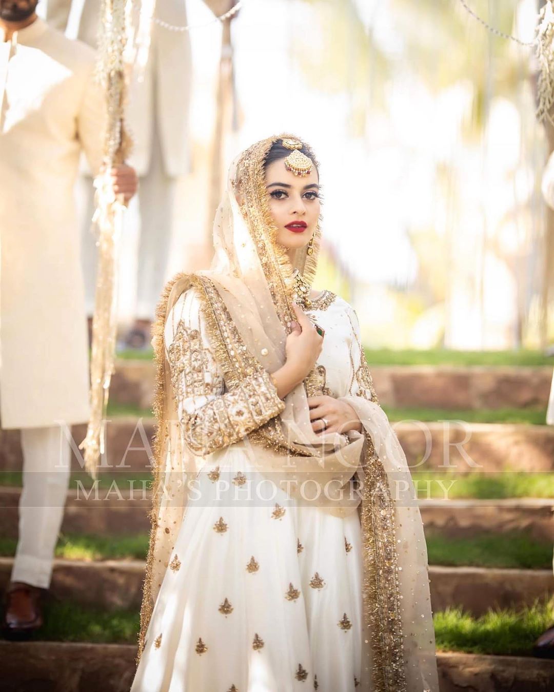 Minal Khan Looks Gorgeous In Her Latest Bridal Shoot