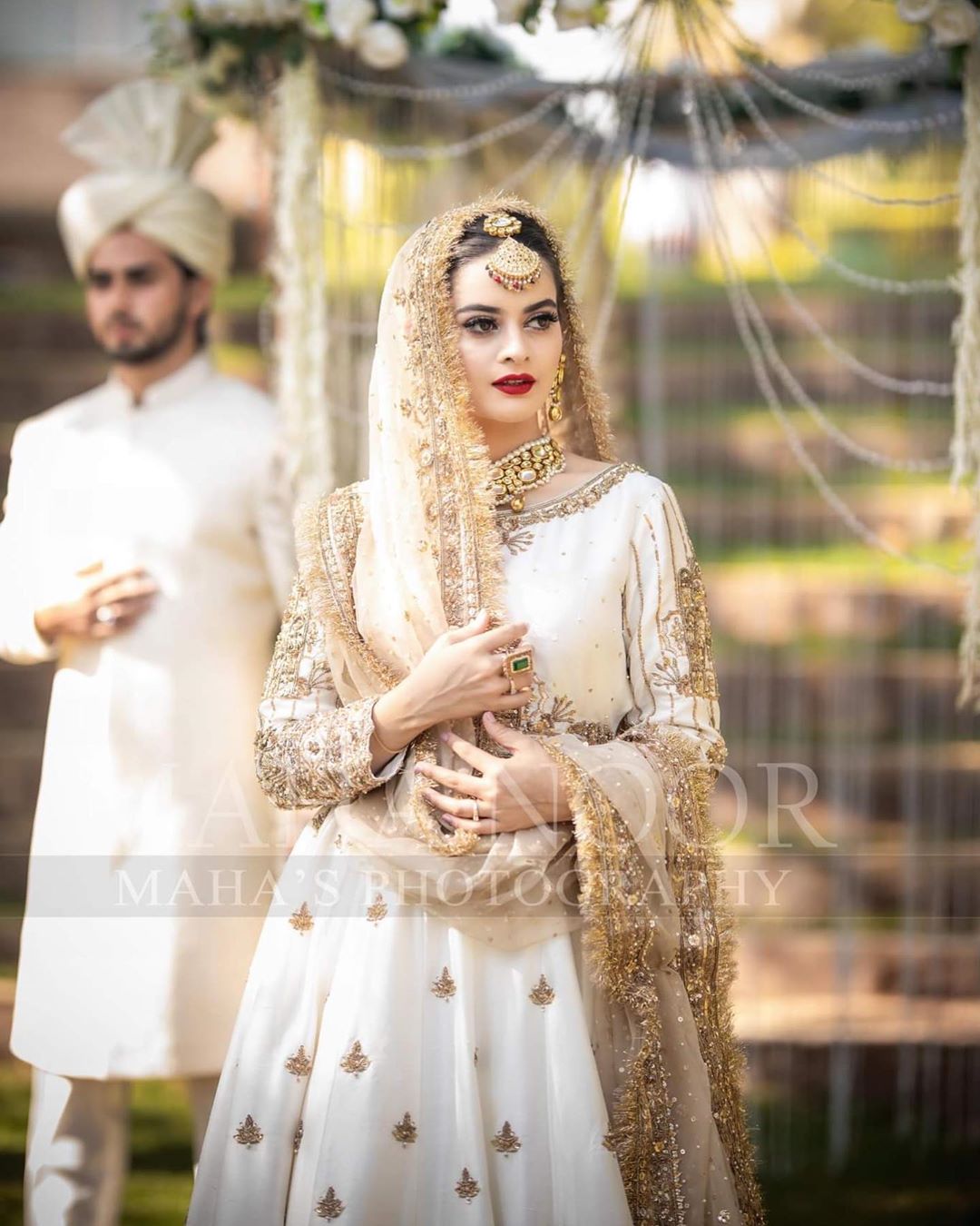 Minal Khan Looks Gorgeous In Her Latest Bridal Shoot