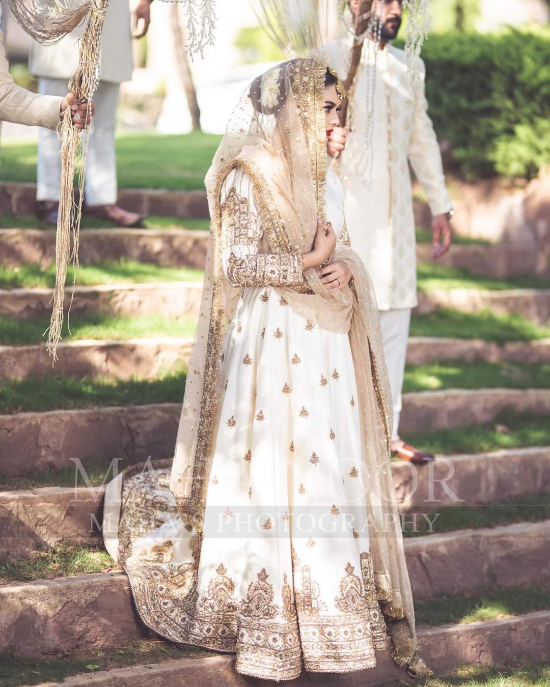 Best Bridal Looks For This Wedding Season