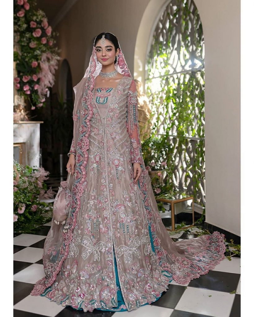 Noor Khan In Modern Royal Dresses By Ammar Khan 17