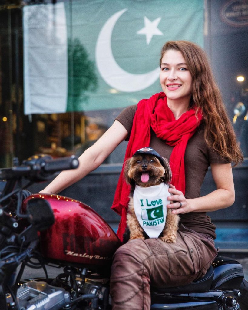 Rosie Gabrielle Receives Hate For Dressing Dog In Pakistani Flag