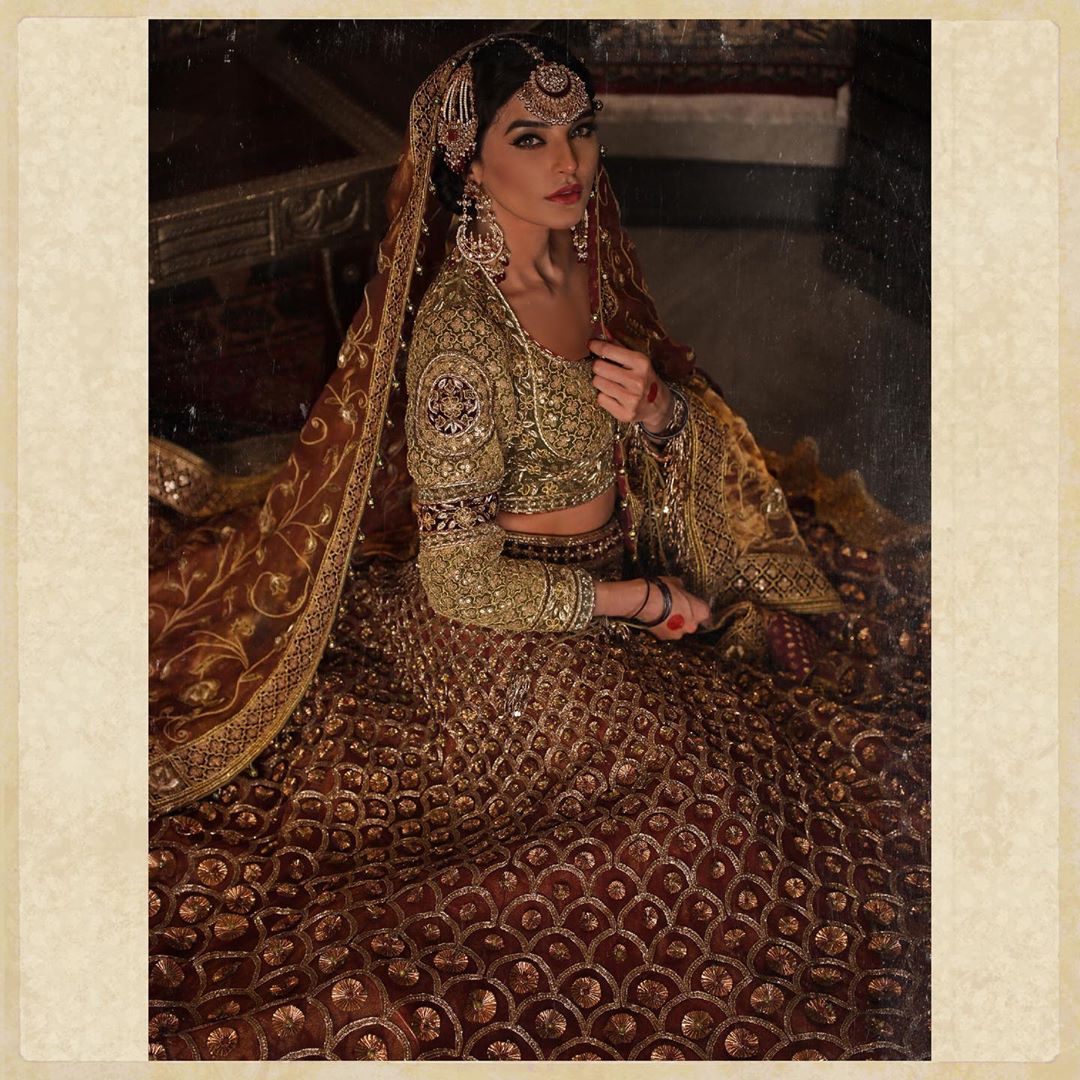 Sadia Khan is Looking Gorgeous in Latest Bridal Shoot for Divani Pakistan