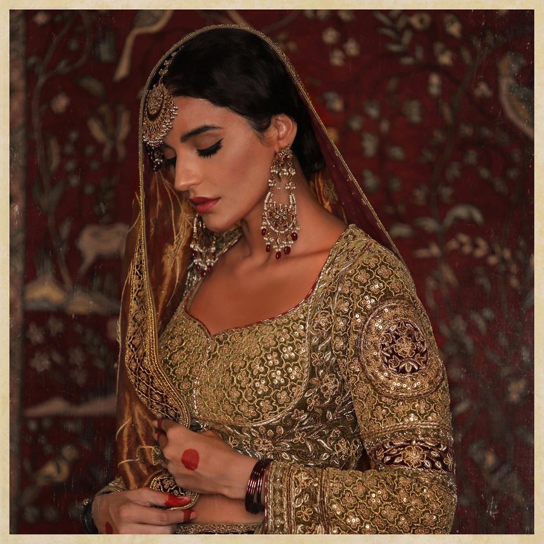 Sadia Khan is Looking Gorgeous in Latest Bridal Shoot for Divani Pakistan