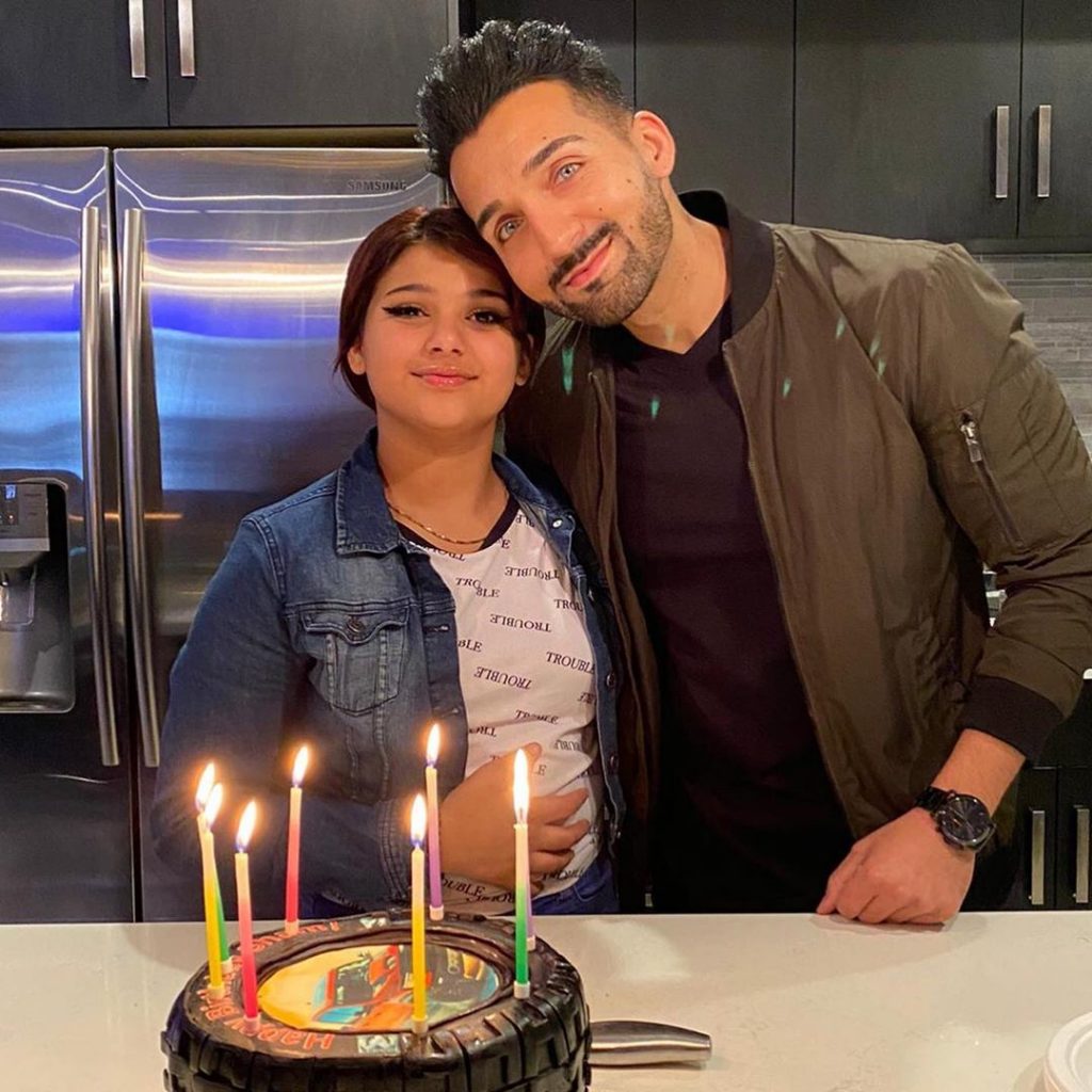 Sham Idrees Celebrated Birthday With Family