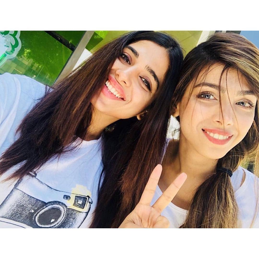 Sonya Hussyn with her Sister Sana Hussyn in USA - Beautiful Pictures