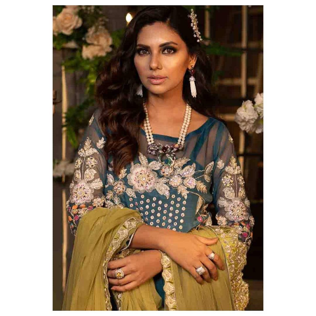 Sunita Marshall In Flora Extension Collection By Saira Noor