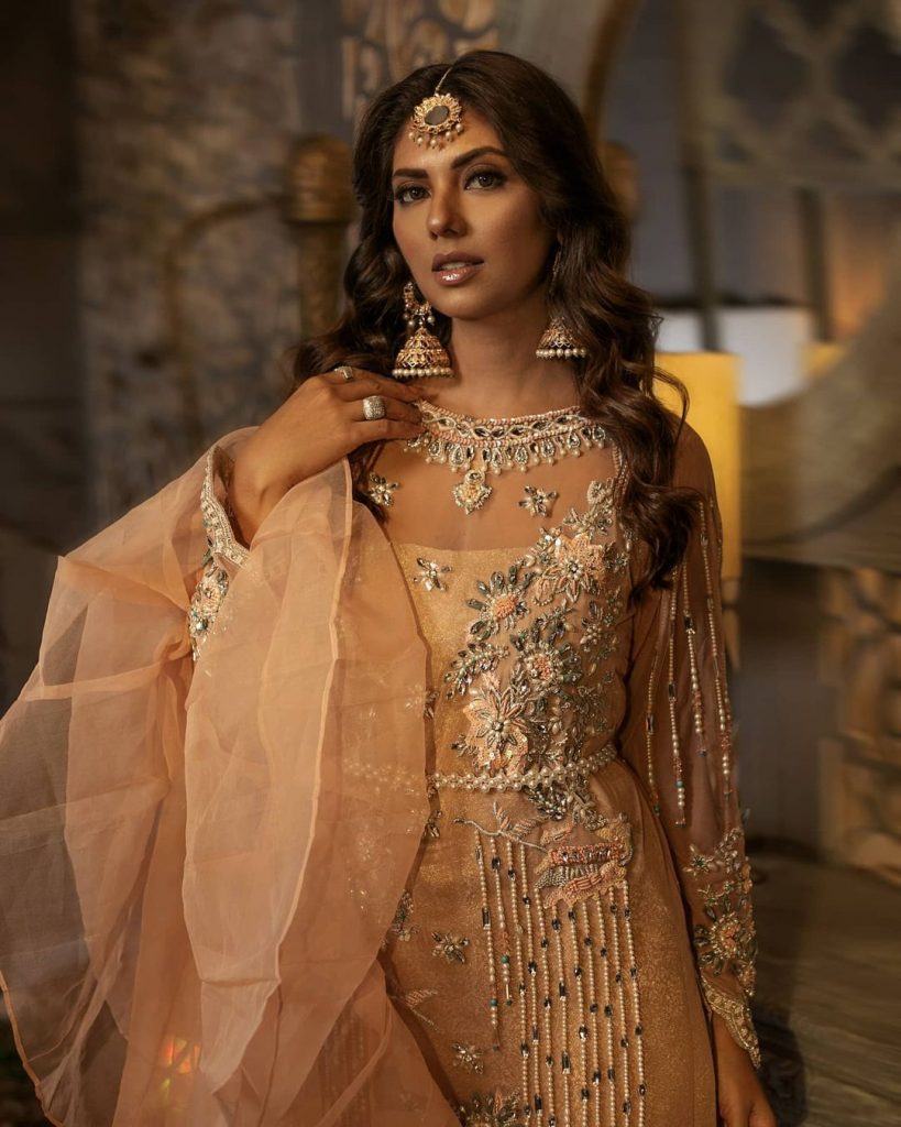 Sunita Marshall In Flora Extension Collection By Saira Noor