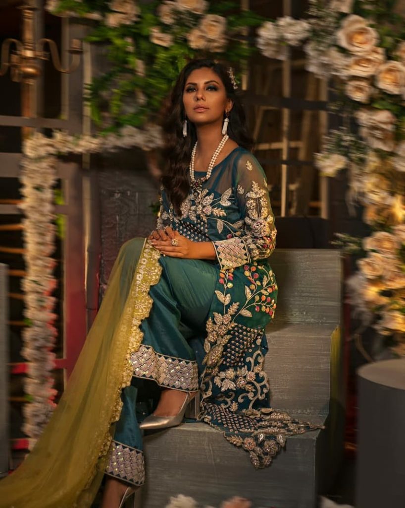 Sunita Marshall In Flora Extension Collection By Saira Noor