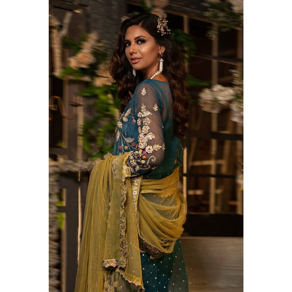 Sunita Marshall In Flora Extension Collection By Saira Noor