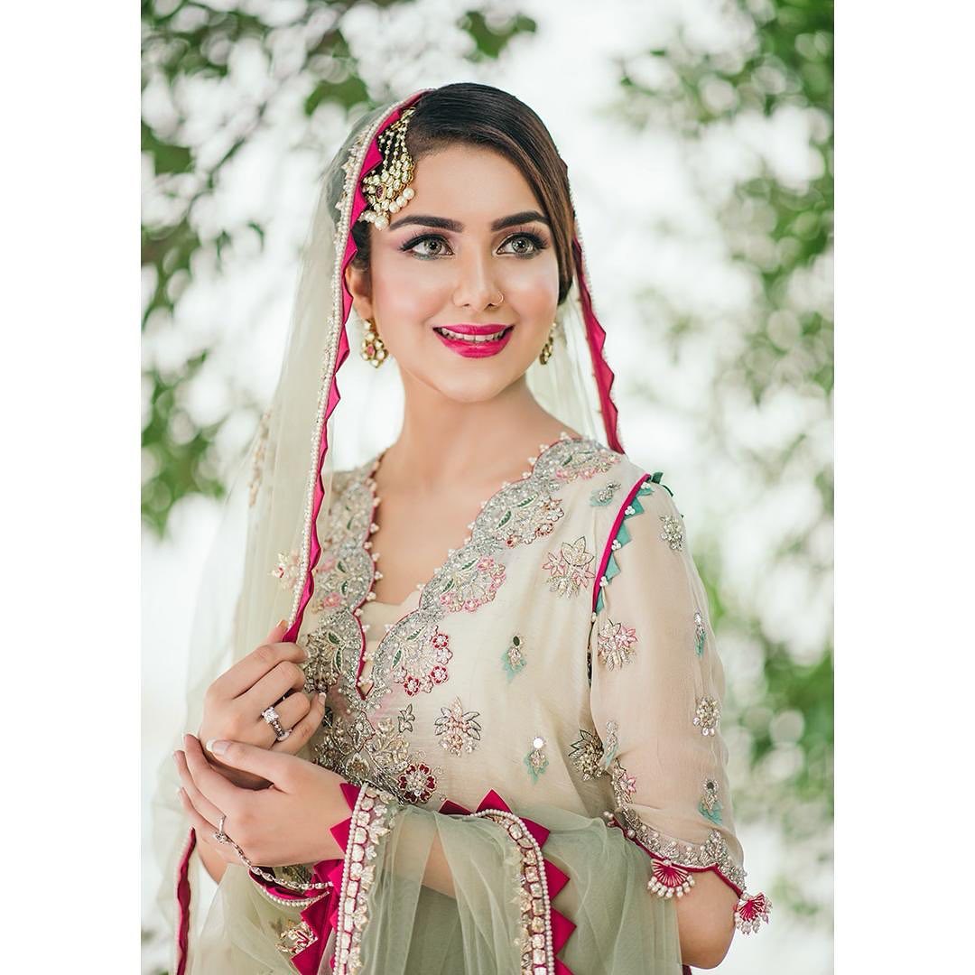 Syeda Tuba Aamir is Looking Gorgeous in Her Latest Shoot