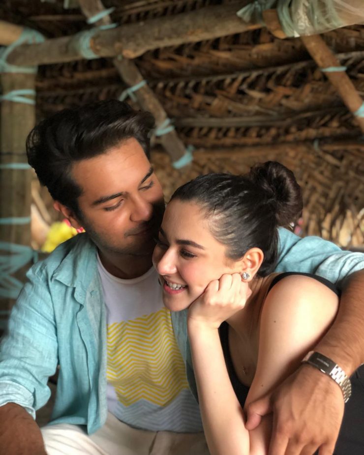 Why Hania Aamir And Asim Azhar Unfollowed Each Other | Reviewit.pk