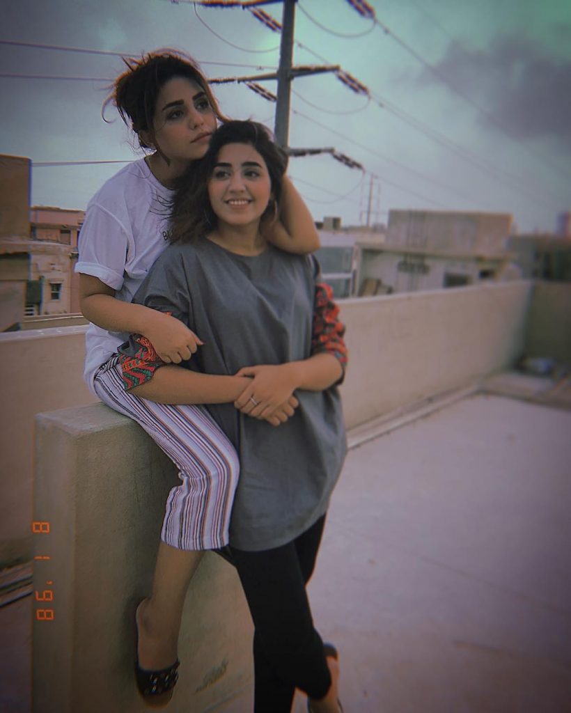 Actress Anumta Qureshi with her Sister Misbah