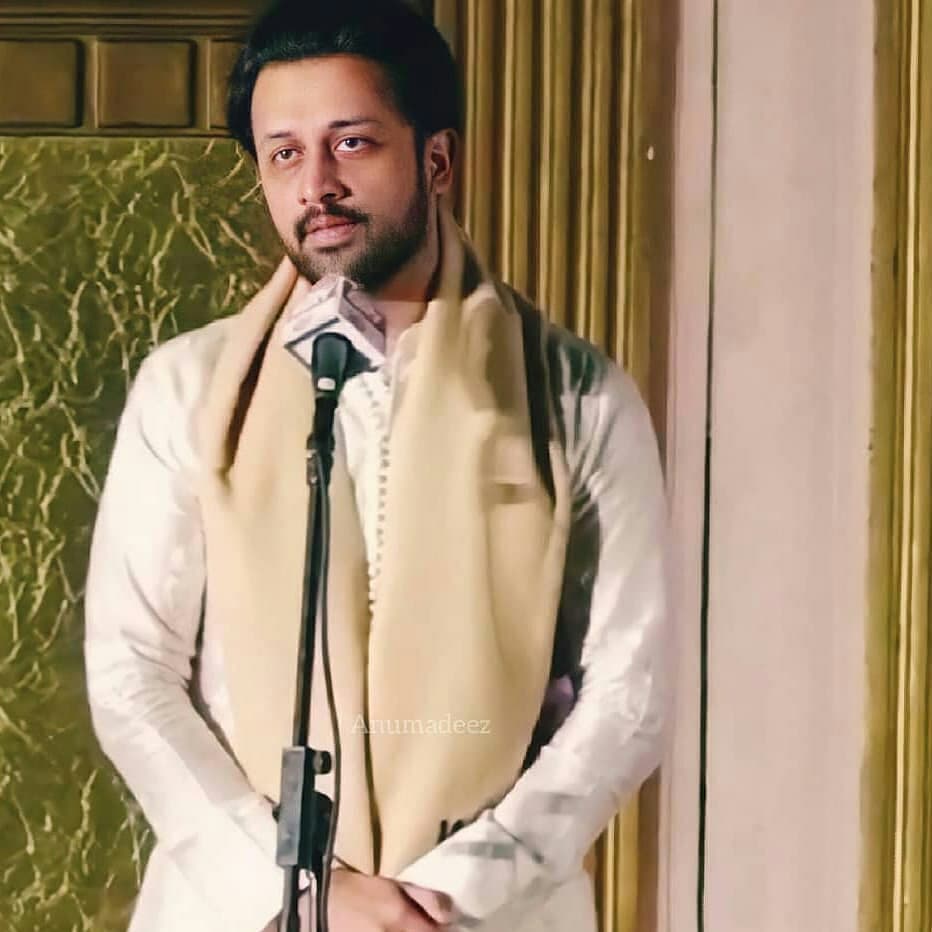 Atif Aslam Visits Anwaar E Madina