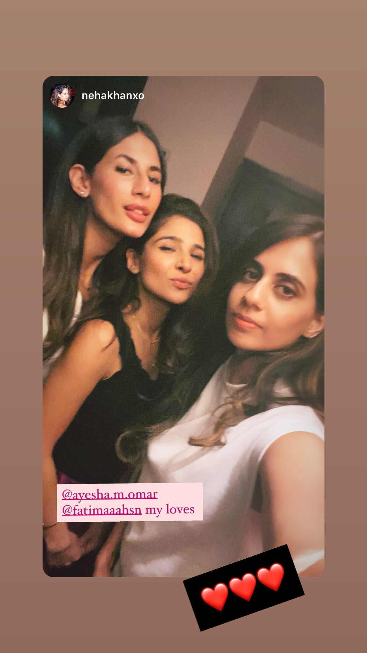 Ayesha Omar Celebrating her Birthday with her Friends