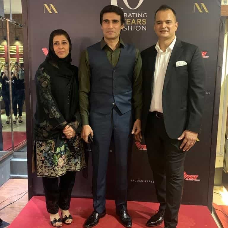 Beautiful Pictures Of Farhan Ally Agha And His Family