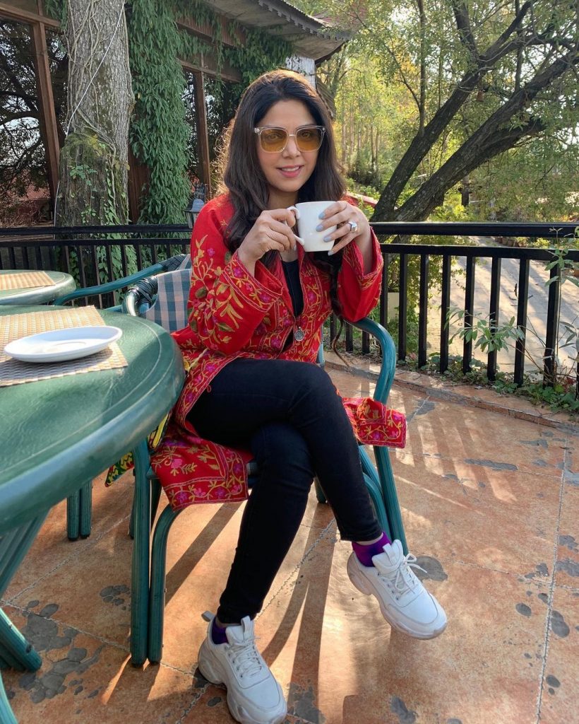 Hadiqa Kiani Enjoying Vacations At Murree Hills