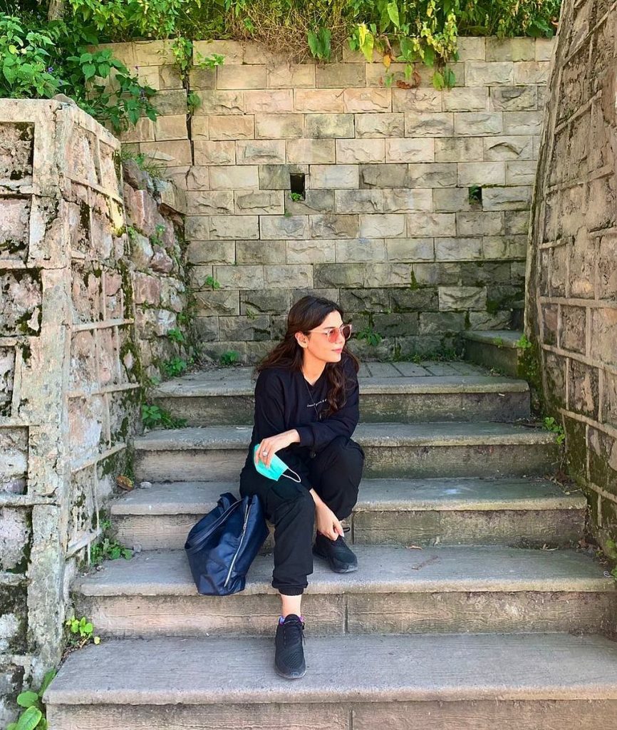 Hadiqa Kiani Enjoying Vacations At Murree Hills