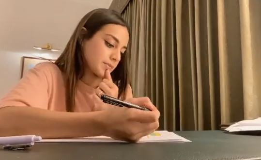 Seems Like Iqra Aziz Is Going For Another Career